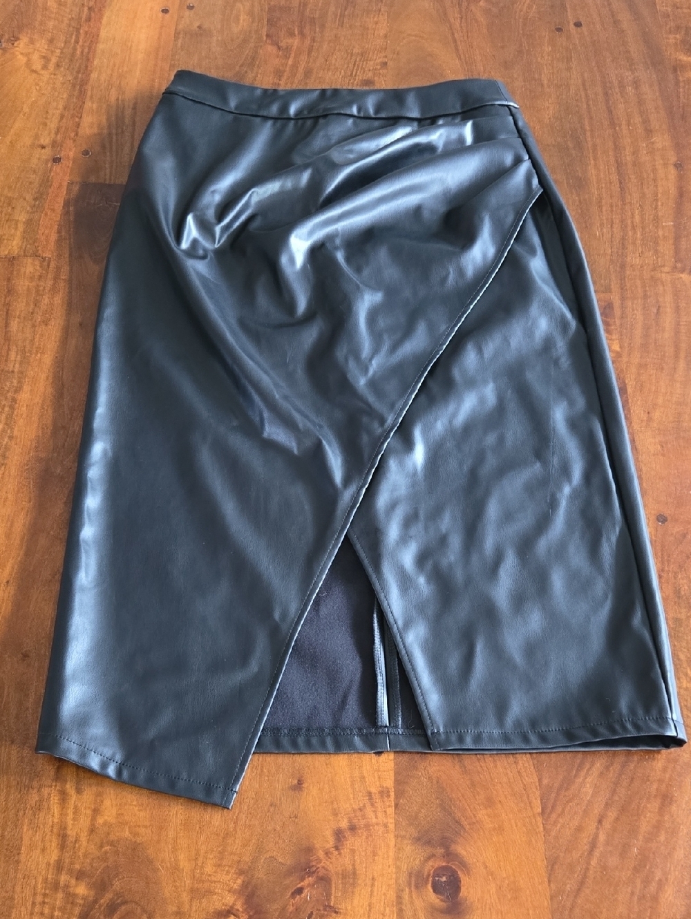 Commense Black Faux Leather Wrap Midi Skirt Size Large